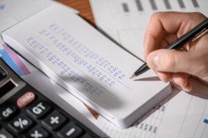 Are Lump Sums or Structured Payouts Better in Joliet Personal Injury Settlements